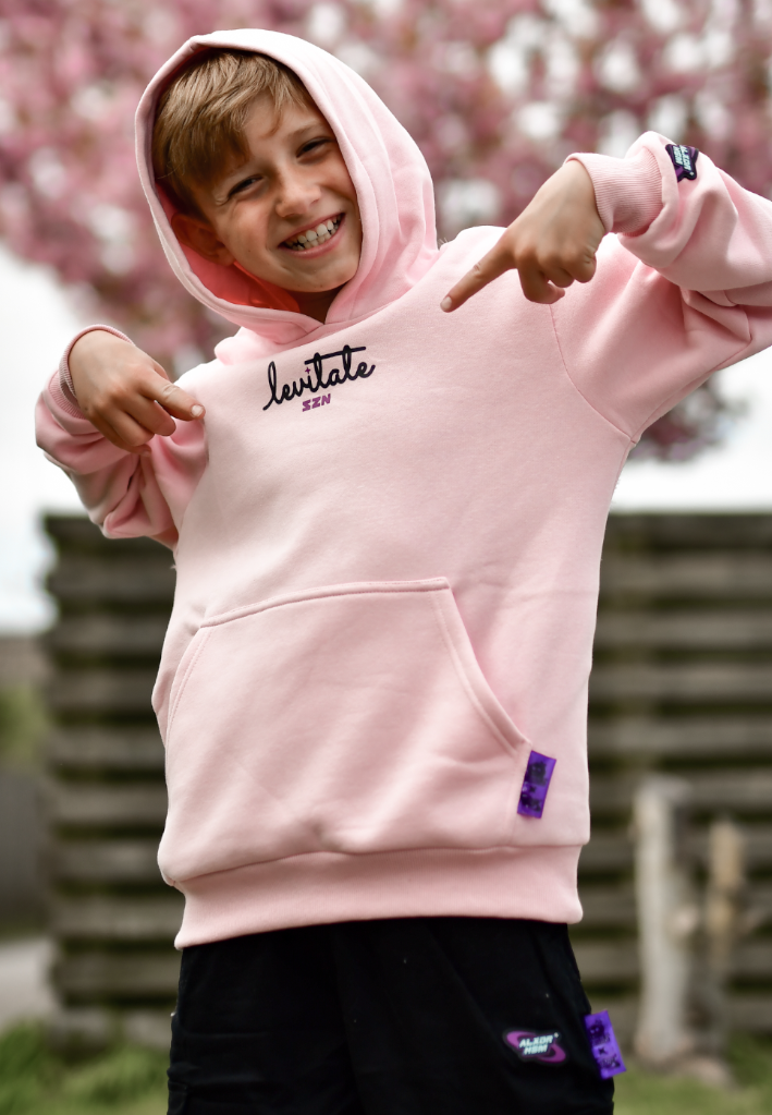 Alexander Husum - "Team" Hoodie