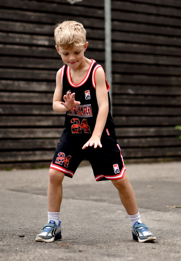 Niki Topgaard x FG - Dunk Jersey og Shorts (2 Dele)