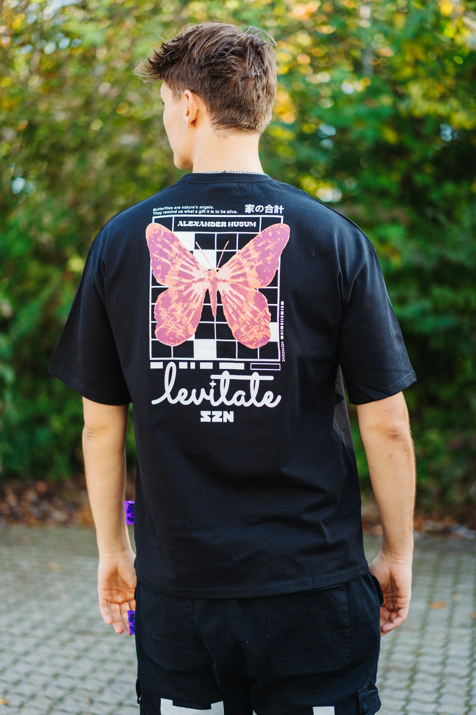 Alexander Husum - "Grid" T-Shirt